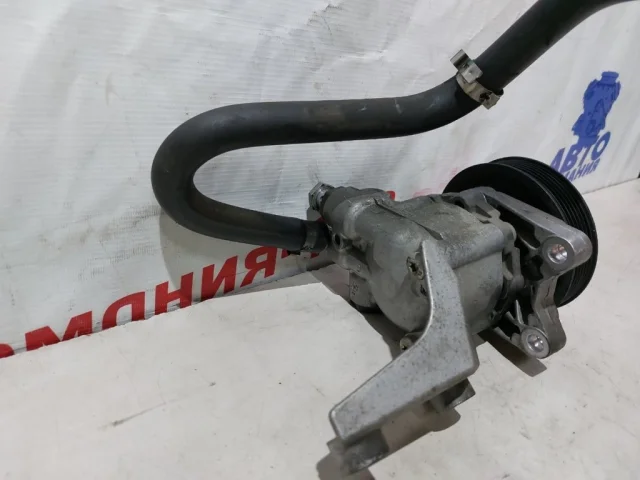 Насос ГУР для BMW X3 Е83 2003-2010 на фотографиях