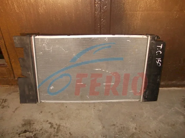 Радиатор охлаждения ДВС для Toyota Corolla E140/E150 Седан 2006-2013 на фотографиях