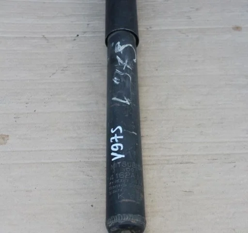 Амортизатор задний правый для Mitsubishi Pajero V90 5dr rest II 2014-2020 на фотографиях