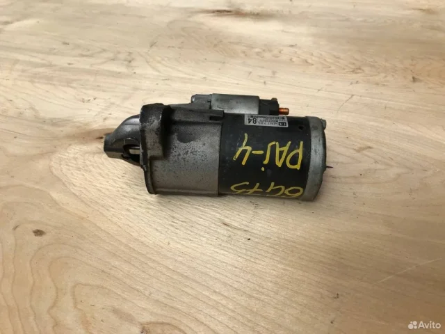 Стартер для Mitsubishi Pajero Sport K90 1997-2009 на фотографиях