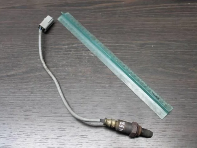 Датчик детонации для Nissan X-Trail T31 RU 2007-2014 на фотографиях