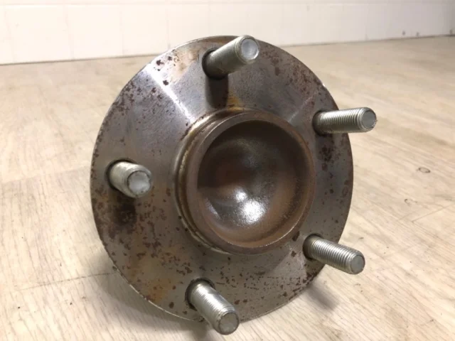 Ступица колеса задняя левая для Mitsubishi ASX I 2010-2012 на фотографиях