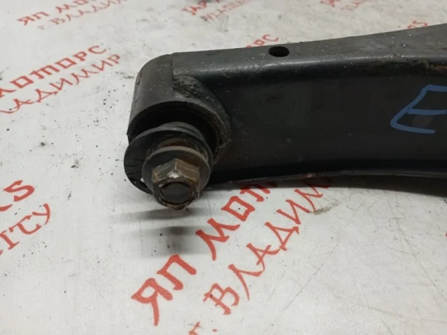 Рычаг задний левый нижний для Suzuki Grand Vitara 2005-2014 на фотографиях