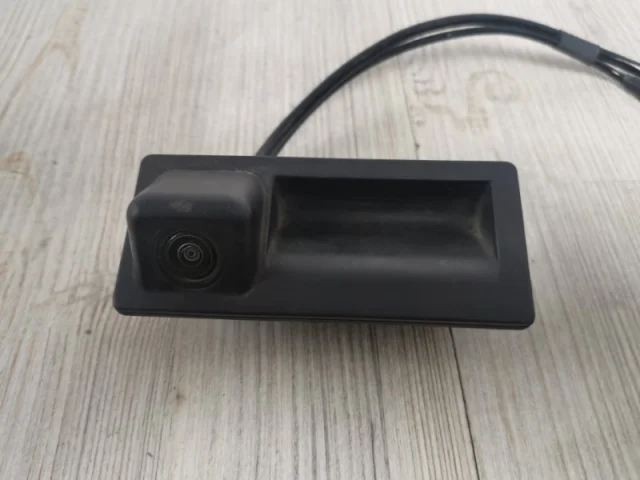 Камера заднего вида для Porsche Cayenne 958 Rest 2014-2018 на фотографиях