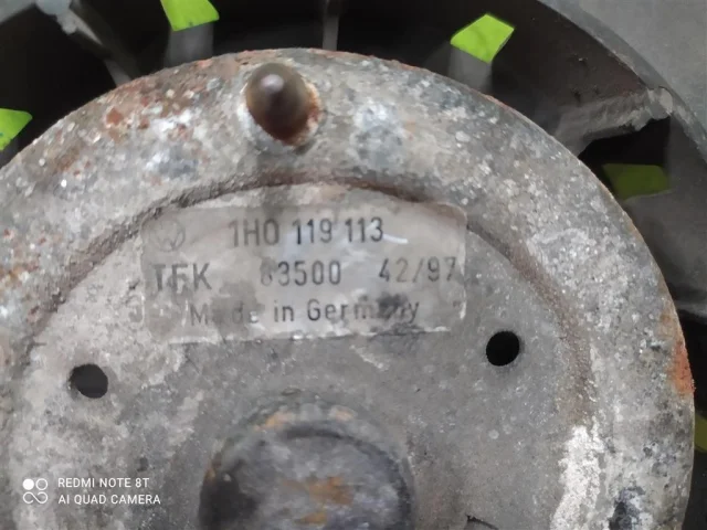 Вентилятор радиатора охлаждения ДВС для Volkswagen Golf III (1H5)Универсал (EU) 1991-2001 на фотографиях