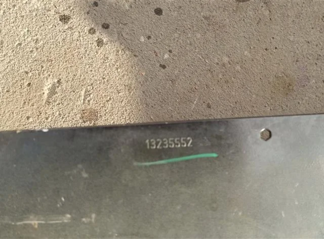 Усилитель переднего бампера для Opel Insignia Седан A 2008-2017 на фотографиях