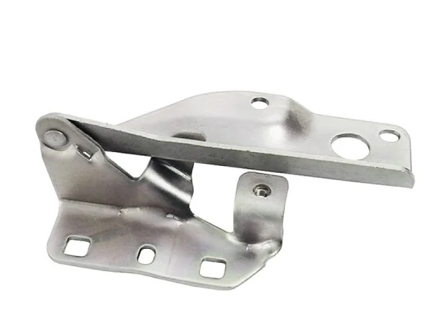 Петля капота правая для Nissan Almera Classic B10 2006-2012 на фотографиях