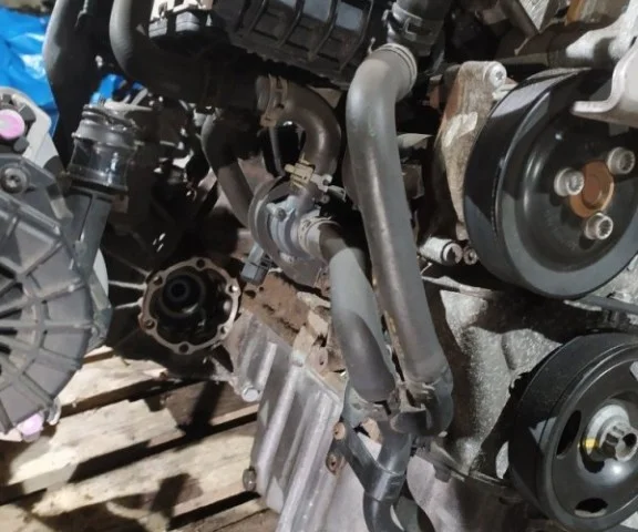 Двигатель для Volkswagen Passat Variant (B6, Typ 3C) 2004-2010 на фотографиях