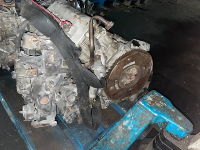 Двигатель без навесного для Chevrolet Tracker 2 (5dr) 1998-2004 на фотографиях