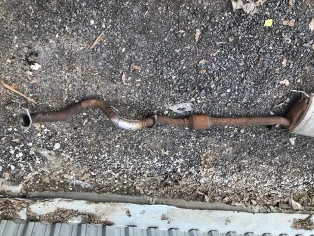 Резонатор глушителя для Toyota RAV4 XA30 2005-2012 на фотографиях