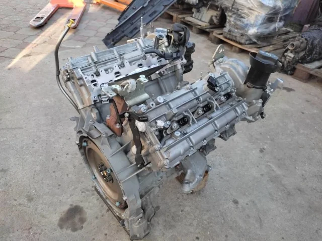 Двигатель для Mercedes-Benz GL class X166 2012-2016 на фотографиях