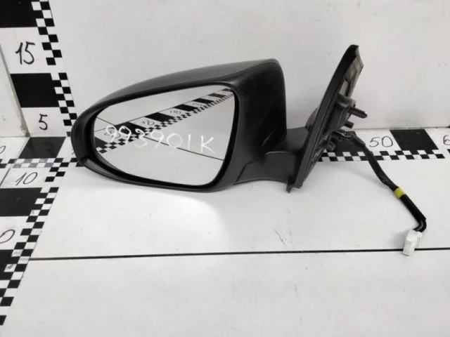 Стекла и зеркала для Toyota Corolla E180 rest (RU) 2016-2019 на фотографиях