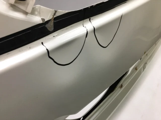 Двери для Toyota Alphard H10 2002-2008 на фотографиях