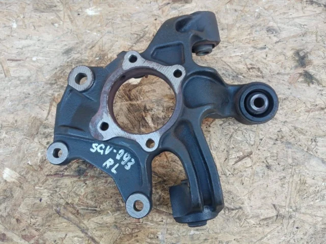 Цапфа задняя левая для Suzuki Grand Vitara 2005-2014 на фотографиях