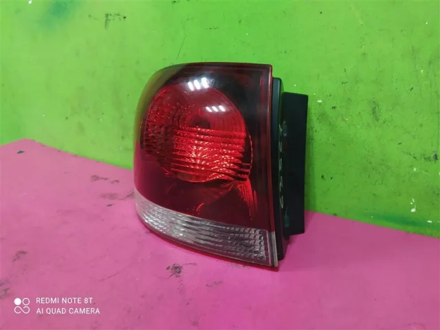 Фонарь левый для Volkswagen Touareg I (7L) 2002-2010 на фотографиях