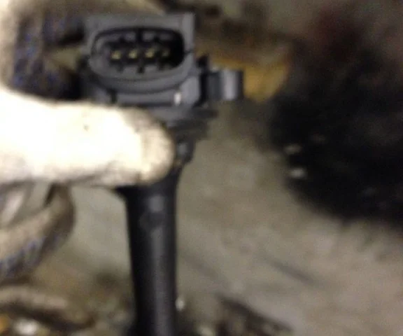 Катушка зажигания для Volvo XC90 I C 2002-2014 на фотографиях