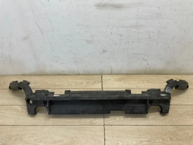 Абсорбер переднего бампера для Audi Q7 4M 2015+ на фотографиях