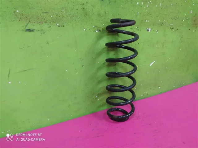 Пружина амортизатора задняя для Volkswagen Jetta 6 2010-2019 на фотографиях