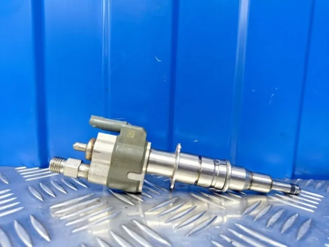 Форсунка топливная для BMW 3er Е90 2005-2011 на фотографиях