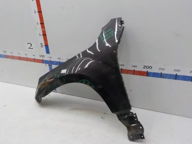 Крыло левое для Suzuki Grand Vitara 2005-2014 на фотографиях