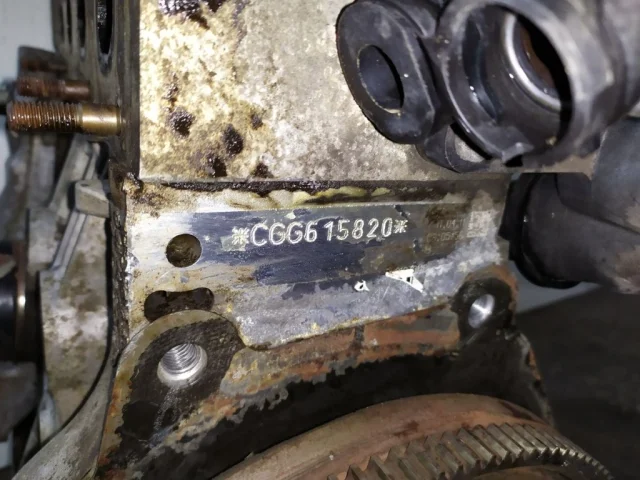 Двигатель без навесного для Volkswagen Polo III (6N1) 1994-1999 на фотографиях