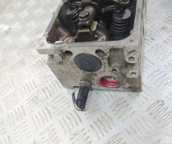 ГБЦ для Renault Logan 2005-2015 (LS) на фотографиях