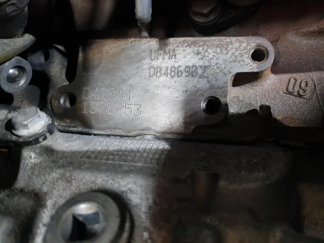 Двигатель без навесного для Ford Kuga CBS 2013-2016 на фотографиях