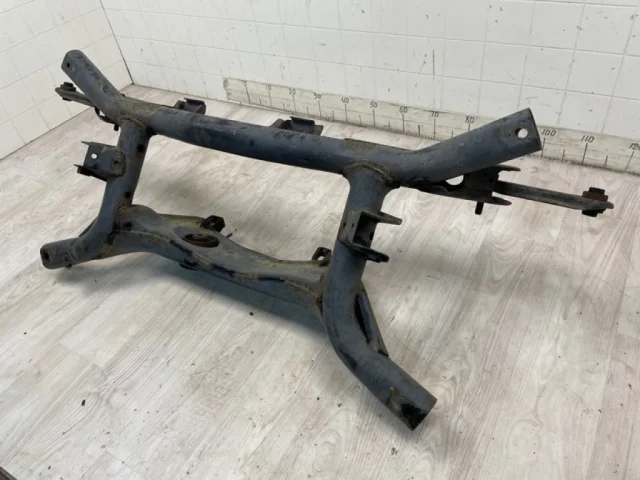 Задний подрамник для Mitsubishi ASX I 2010-2012 на фотографиях