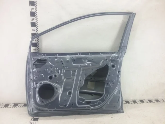 Двери для Toyota Corolla E210 Седан (RU) 2019+ на фотографиях