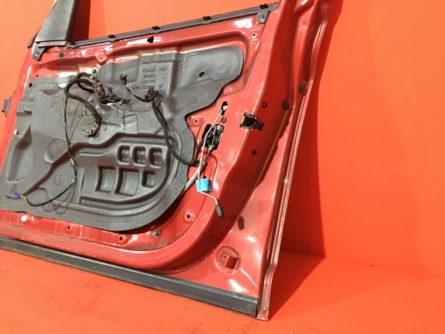 Дверь передняя правая для BMW X3 Е83 2003-2010 на фотографиях