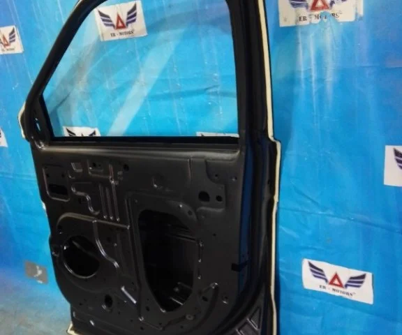 Дверь передняя правая для Ford Explorer U502 2011-2016 на фотографиях