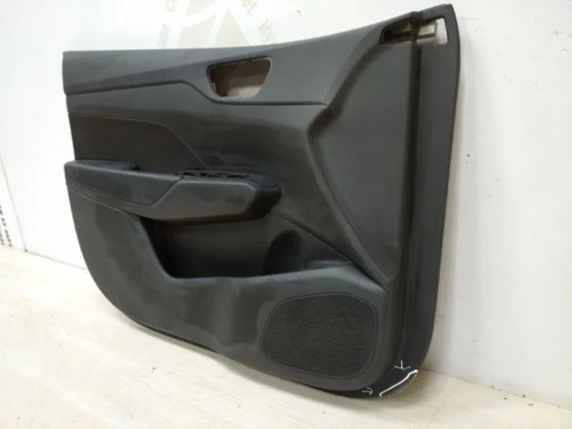 Обшивка двери передняя левая для Hyundai Solaris 2 (2017-2022) на фотографиях