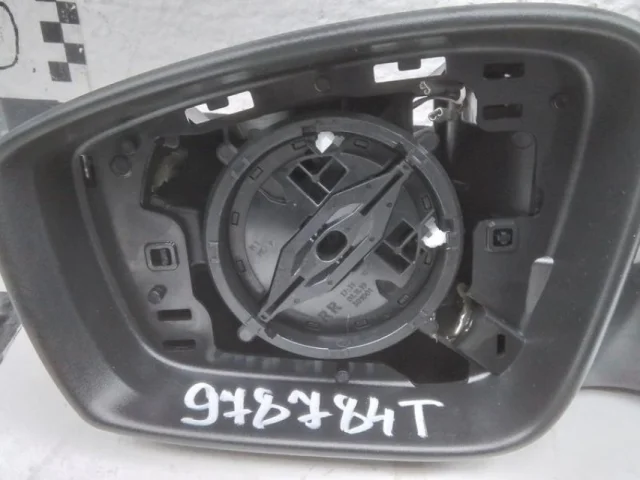 Зеркало заднего вида (в салоне) для Skoda Rapid I rest NH3 2017-2020 на фотографиях