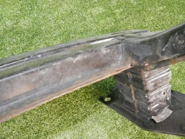 Усилитель бампера передний верхний для Hyundai i40 1 Седан 2011-2015 на фотографиях