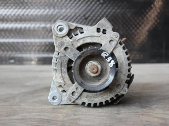 Генератор для Toyota RAV4 XA30 2005-2012 на фотографиях