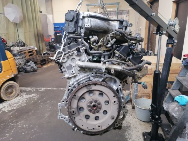 Двигатель без навесного для Nissan Pathfinder R52 2013-2017 на фотографиях