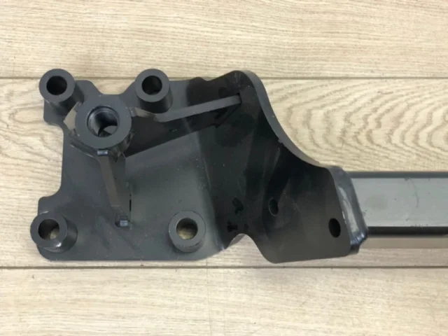 Фаркоп для Volkswagen Touareg III (CR) 2018+ на фотографиях