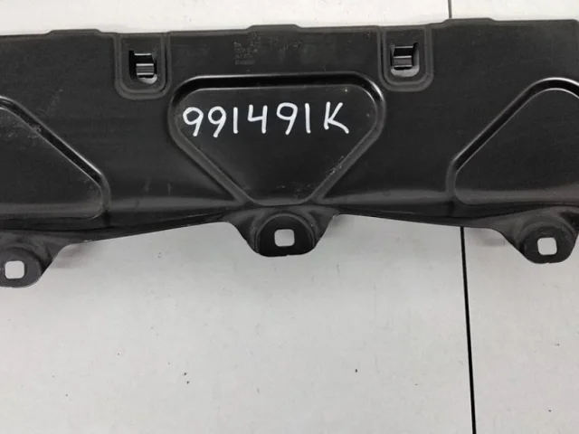 Панель радиатора (телевизор) для BMW X5 G05 2018+ на фотографиях