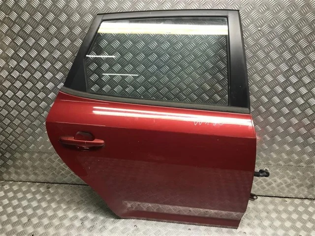 Двери для Kia Ceed 1 ED 2006-2009 на фотографиях