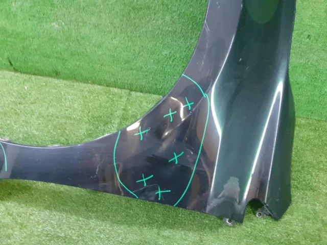 Крылья для Toyota Corolla E180 rest (RU) 2016-2019 на фотографиях