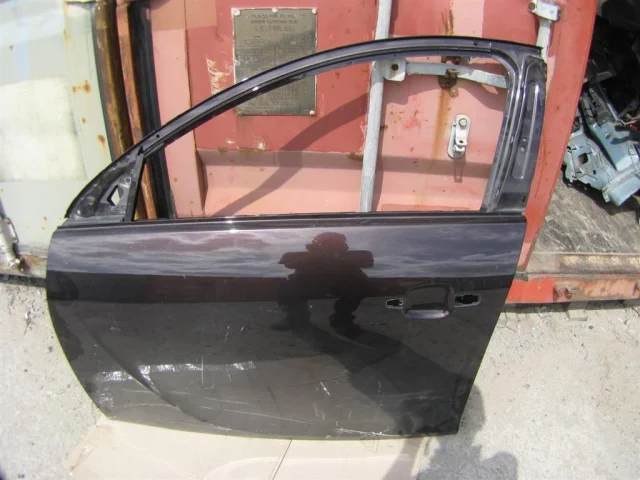 Двери для Opel Insignia Хэтчбек A 2008-2017 на фотографиях