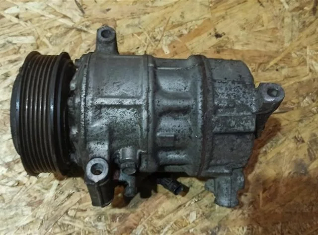 Компрессор кондиционера для Opel Insignia Седан A 2008-2017 на фотографиях