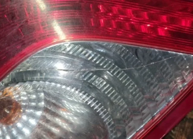 Фонарь левый для Volvo C30 MK 2006-2013 на фотографиях