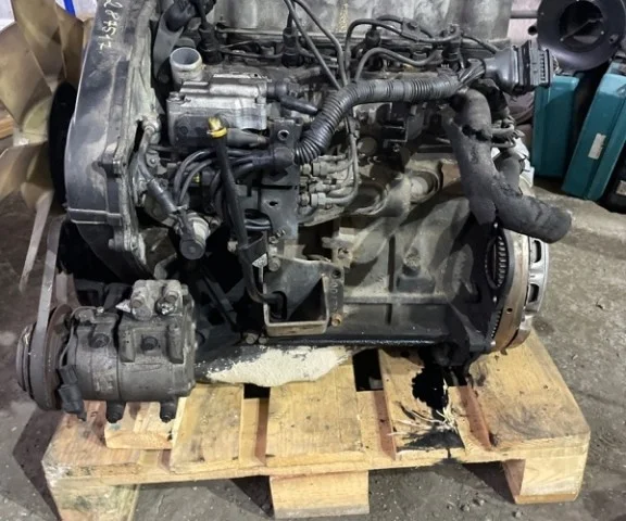 ГБЦ для Hyundai Starex A1 1997-2007 на фотографиях