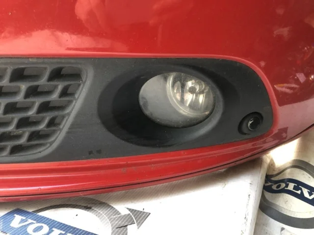 Противотуманка (ПТФ) передняя левая для Volvo XC70 BZ 2007-2016 на фотографиях