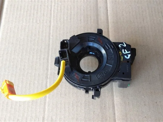 Подрулевой шлейф для Mitsubishi Outlander III GF0W 2012-2016 на фотографиях