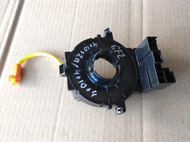 Подрулевой шлейф для Mitsubishi Outlander III GF0W 2012-2016 на фотографиях