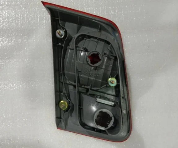 Фонарь правый для Honda Civic EN, ES 2001-2005 седан на фотографиях