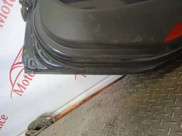 Дверь задняя правая для Hyundai i40 1 Седан 2011-2015 на фотографиях