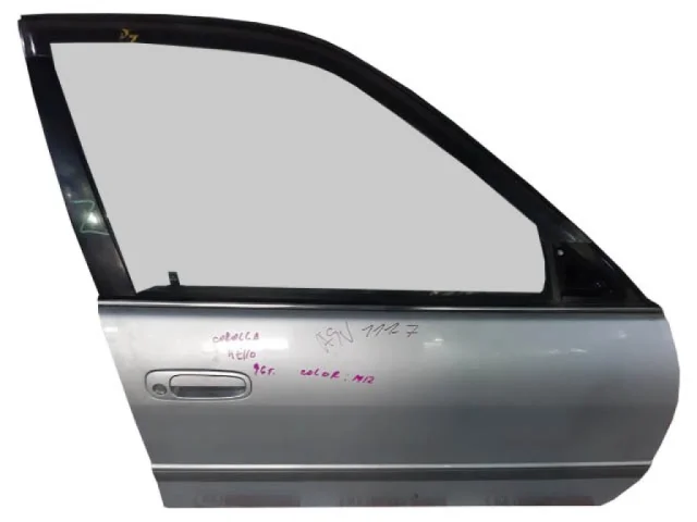 Двери для Toyota Corolla E110 Седан (JDM) 1995-2000 на фотографиях